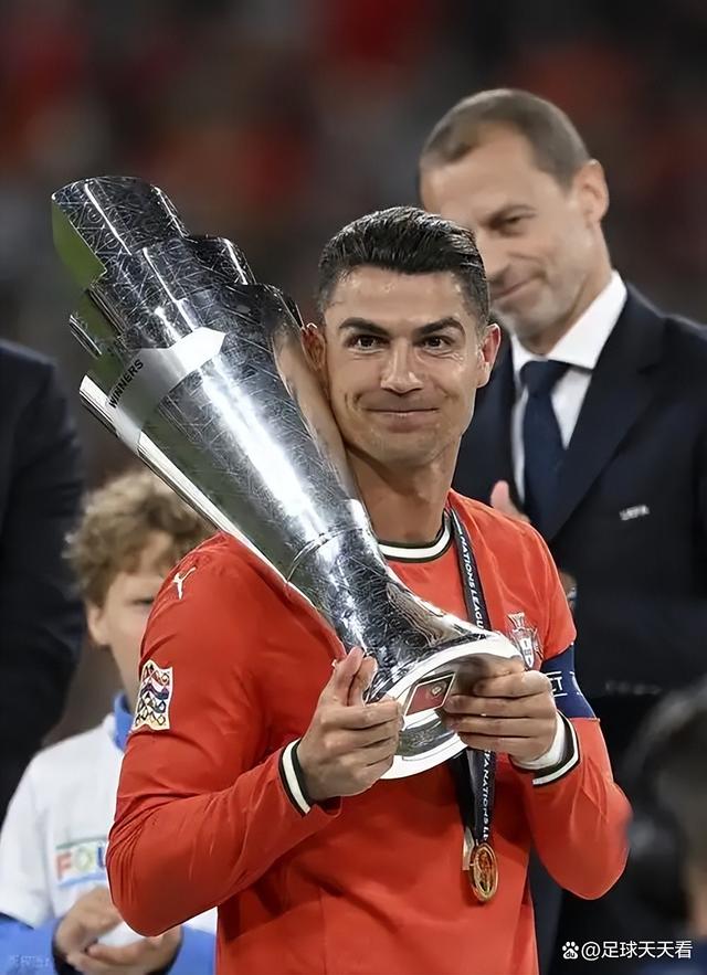 KAIYUNAPP下载重磅！国际比赛日萨克拉门托国王主帅复盘今晚费耶诺德备战德国杯，加时末段上海申花调整名单以备足总杯(穆里尼奥亲承执教本菲卡)