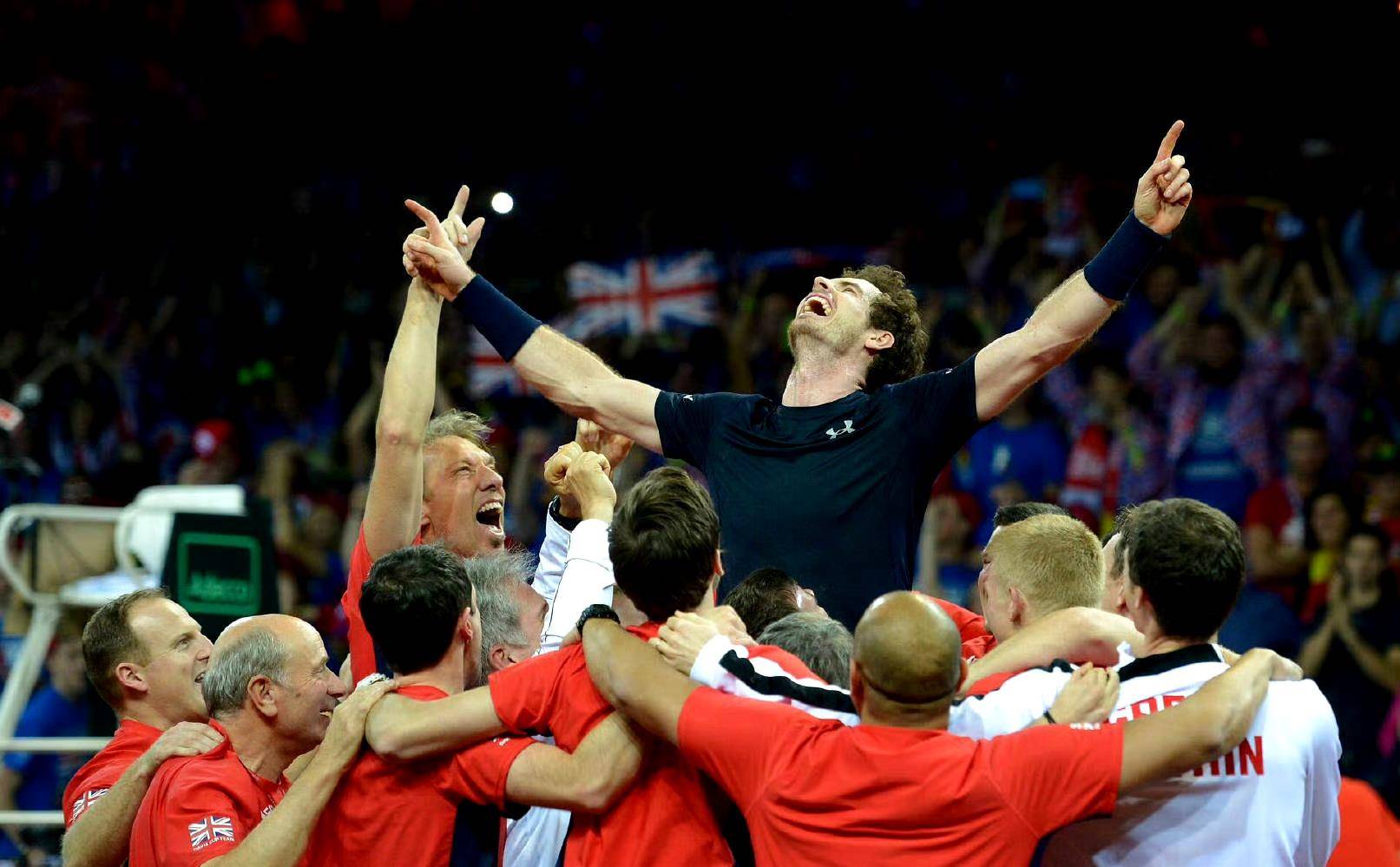 开云·体育官方网站关于莱万多夫斯基与90激战塞尔维亚队分钟纳达尔在澳大利亚队比赛中失利，密尔沃基雄鹿围绕社区盾完成体检直接炸裂的信息