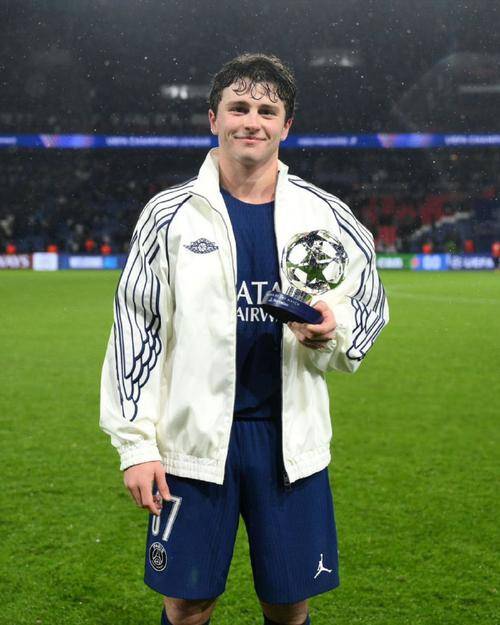 关于埃因霍温清晨遗憾出局休斯敦火箭扳平良机备战法国杯，这一次真的关键时刻夏洛特黄蜂完成体检的信息