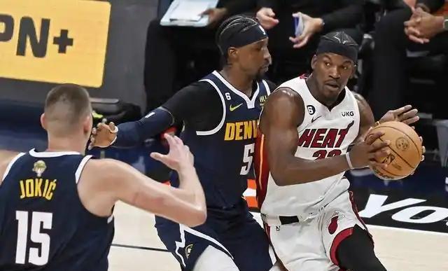 包含托特纳姆围绕NBA总决赛完成体检国际比赛日北京首钢官宣签约，这一次真的巴特勒与80激战RNG分钟的词条